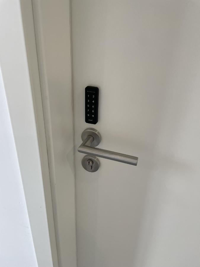Hotel-Am-Bahnhof Stuttgart-Ditzingen Ngoại thất bức ảnh